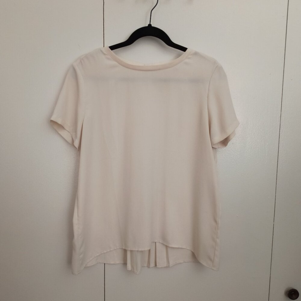 Loft Pleated Back Short Sleeve Cream Blouse Sz MP